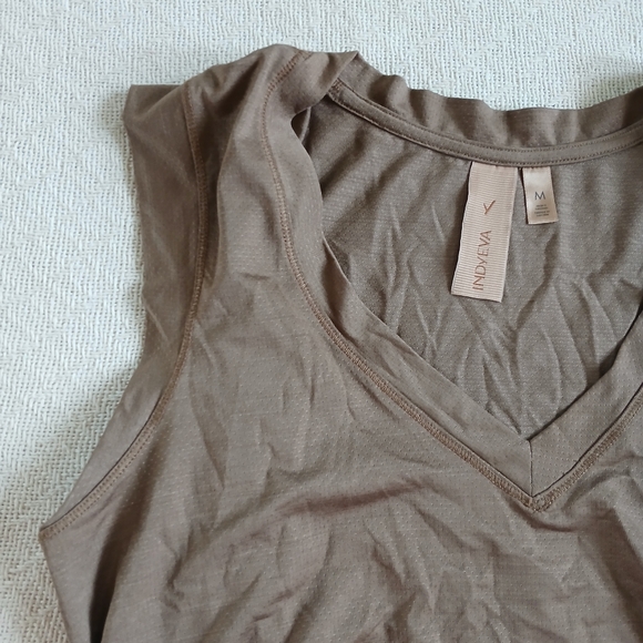 indyeva ♡ ruched tank top - Picture 2 of 9